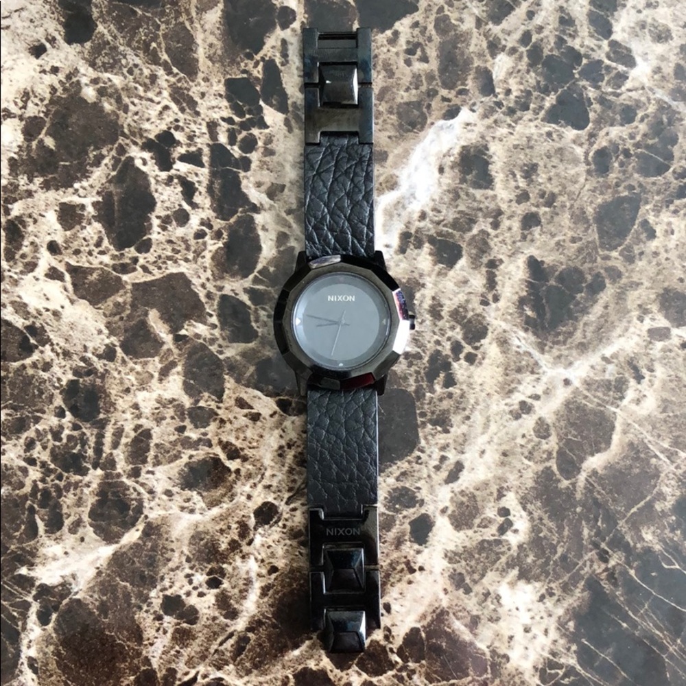 Nixon leather/ceramic watch
